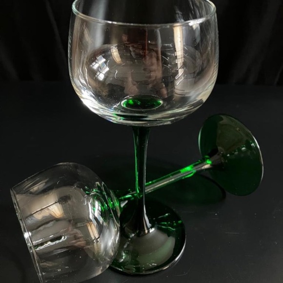 Vintage Luminarc France Emerald Green Stem Water Glass Goblets Set of 2 - Picture 3 of 5